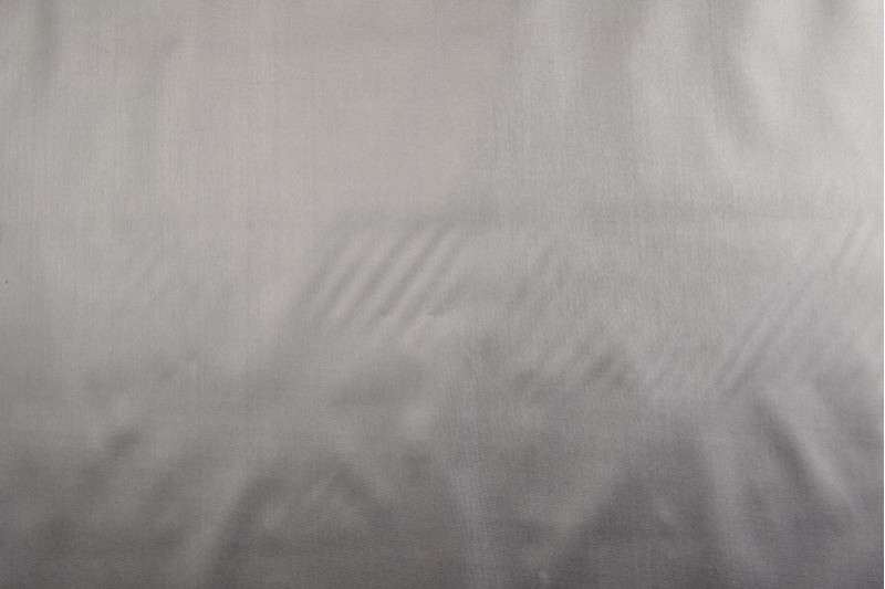 Sonnenschutzstoff Silber – Verdunklungsstoff als Meterware mit Hitzeschutz – Bild 5